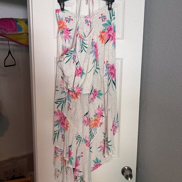 FLORAL TWO PIECE SET - SKIRT AND CROP TOP - Picture 1 of 5